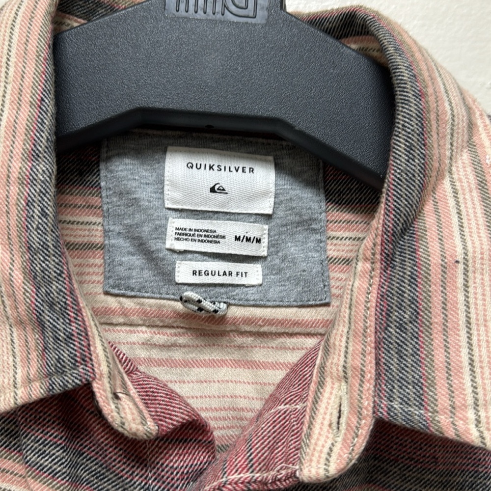 Button down shirt. - Picture 4 of 5
